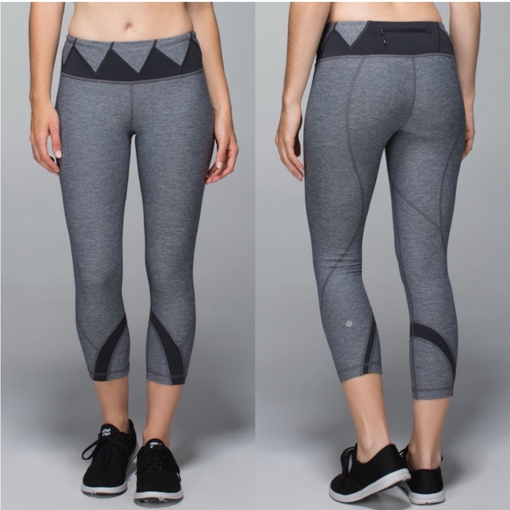 Lululemon Run: Inspire Crop II All Luxtreme
Heathered Deep Coal Deep Coal Sz 6